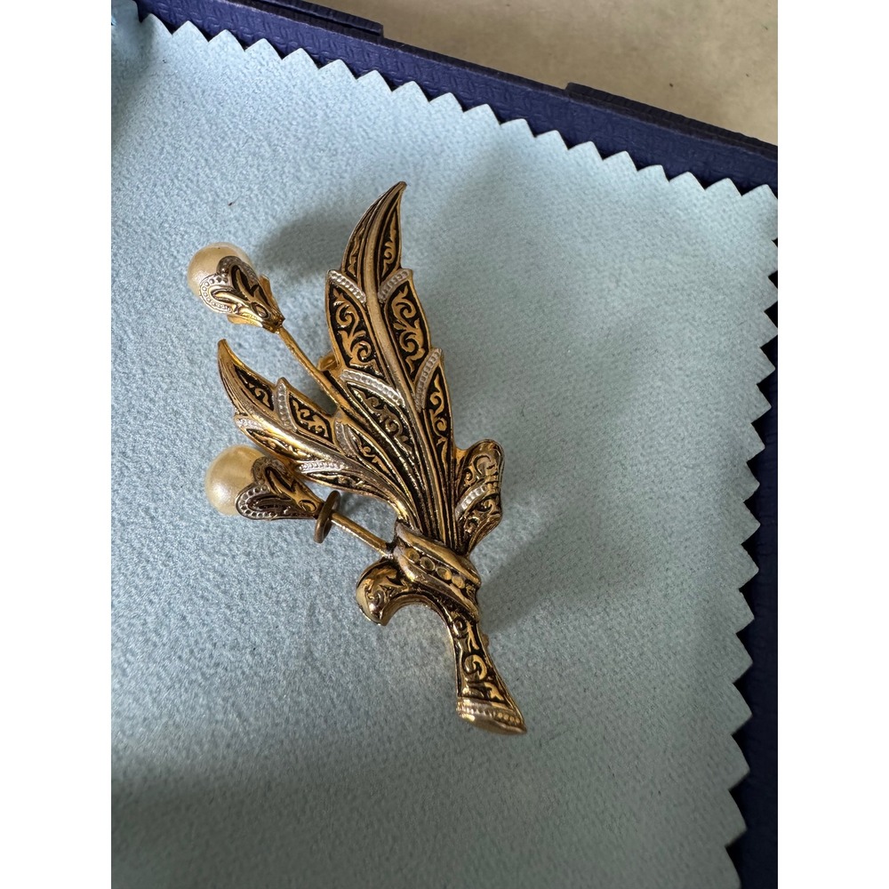 Vintage Gold Tone Damascene Floral Brooch with Faux Pearls and Etched Leaves
